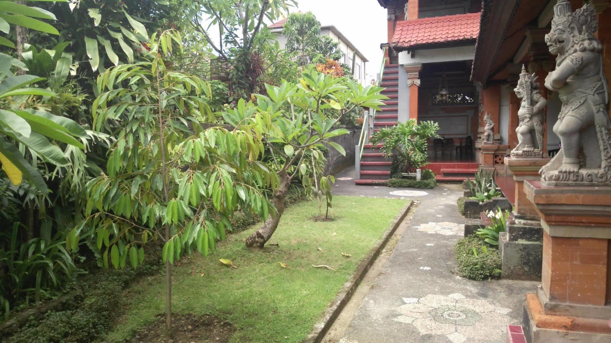 Nyoman Badri Homestay Ubud Buitenkant foto